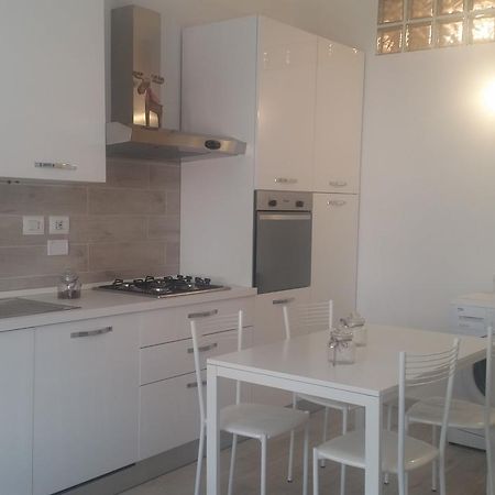 Monica'S Apartment 마리나 디 카라라 외부 사진