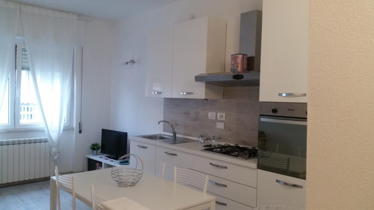 Monica'S Apartment 마리나 디 카라라 외부 사진