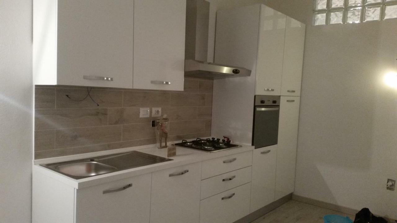 Monica'S Apartment 마리나 디 카라라 외부 사진